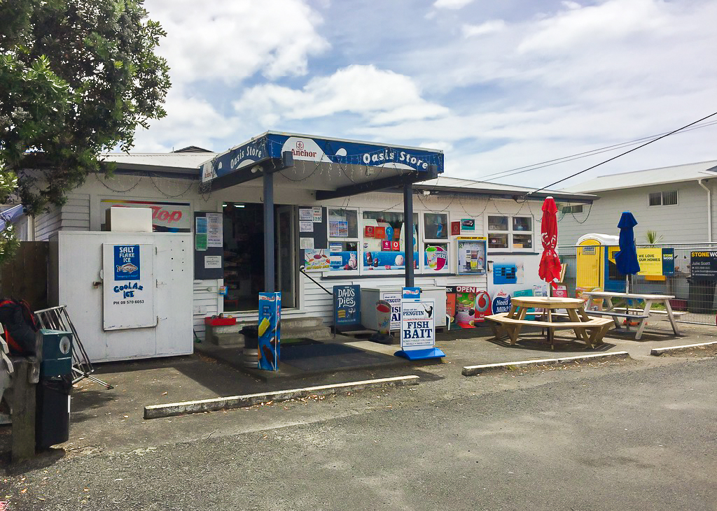 Oasis Store Ruakaka - Te Araroa