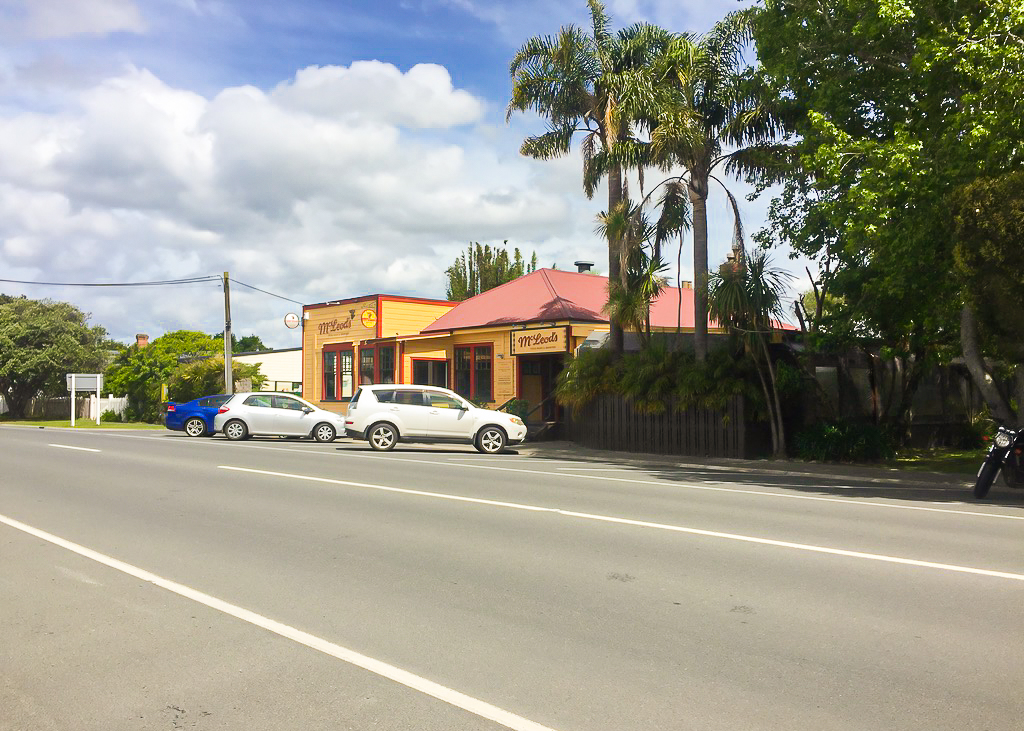 Pizza Barn Waipu - Te Araroa